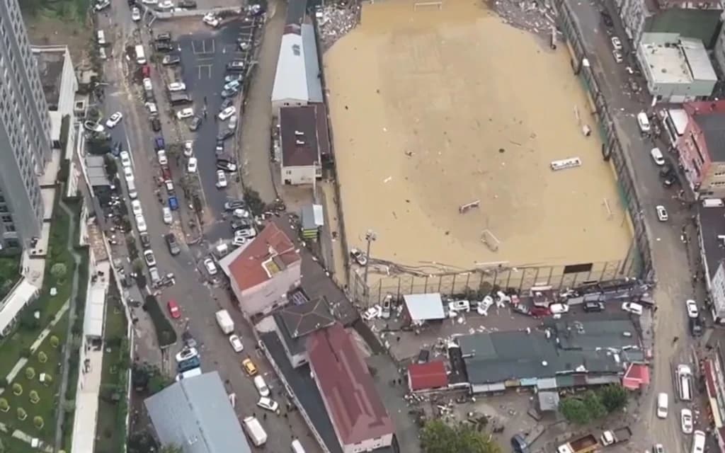 İstanbul'da bugünden sonra yarın da okullar tatil! Yağışlar ne zamana kadar sürecek?