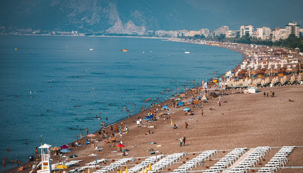 Antalya'ya 7 ayda ne kadar turist geldi?