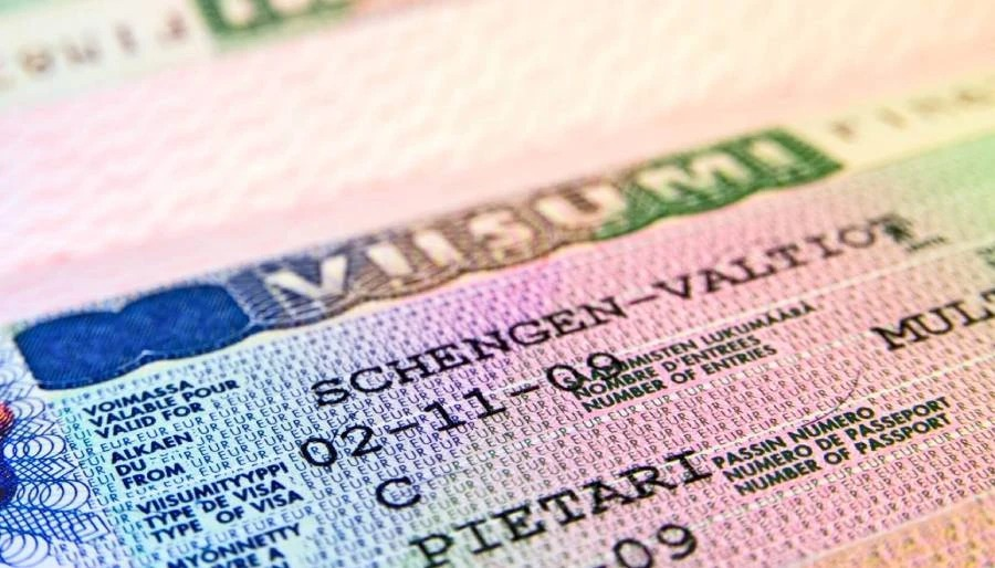 Schengen vizesi karaborsaya düştü