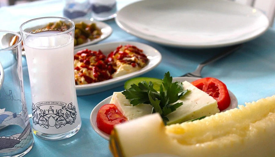 Bir rakı grubuna daha zam geldi