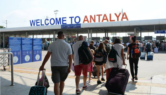 Türkiye’ye en çok turist gönderen ülkeler belli oldu