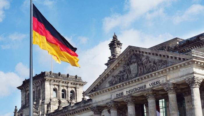 Almanya’dan karantina zorunluluğunu kaldırma kararı
