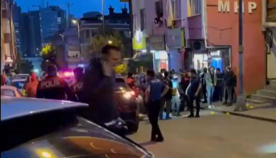 İstanbul’daki kafede silahlı çatışma, çok sayıda ölü ve yaralı var