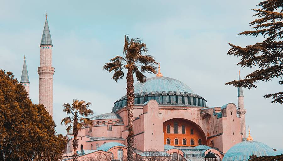 Ayasofya’ya girişte turistlerden ne kadar ücret alınacak?