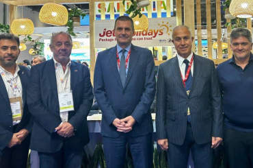 Alanya'ya daha fazla turist için Jet2 ile anlaşma imzaladı 