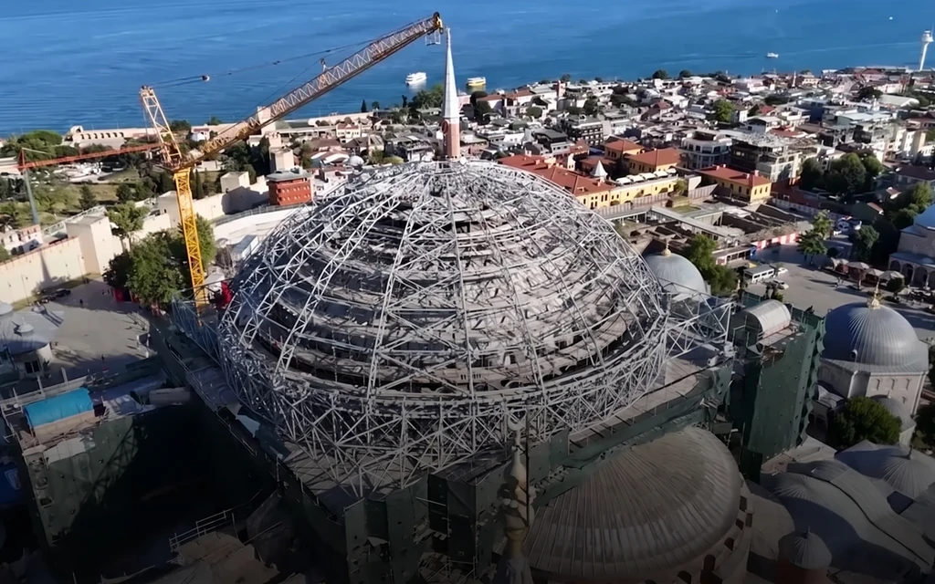 Ayasofya'nın altındaki 9 kilometrelik sır tüneller ziyarete mi açılıyor? Bakan Ersoy açıkladı