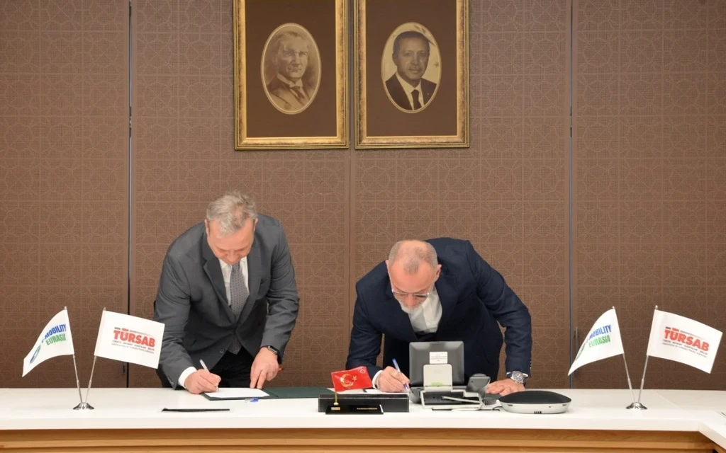Turizm taşımacılığında yeni dönem! TÜRSAB imzayı attı